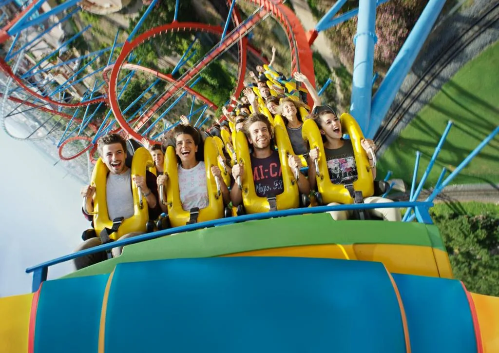 Camera Tripla con accesso a PortAventura Park (2 adulti + 1 bambino) + 1 ingresso a Ferrari Land — PortAventura Hotel Roulette - Includes unlimited access to PortAventura Park & 1 access to Ferrari Land