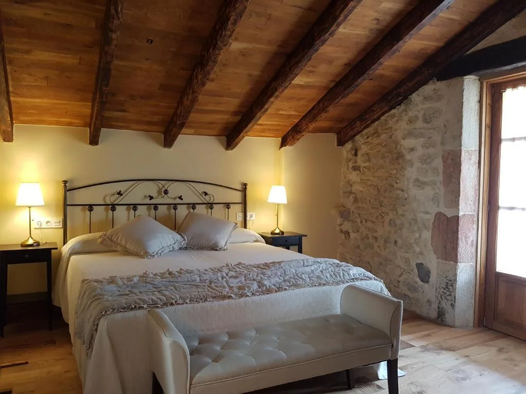 Habitación Doble con baño privado — Posada Condado de la Mota