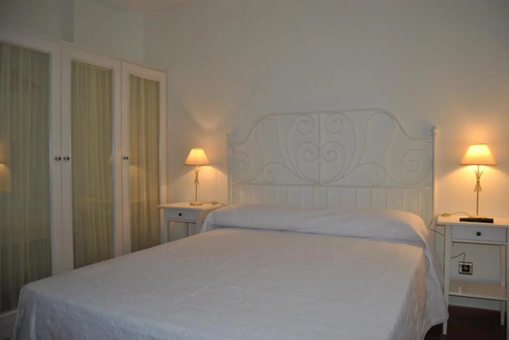 Tweepersoonskamer - 1 of 2 bedden — Posada de Suesa