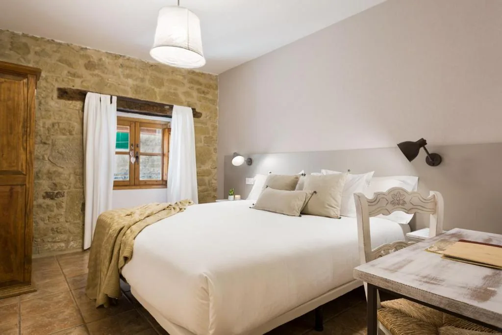Doppelzimmer - 1 oder 2 Betten — Posada de Uncastillo