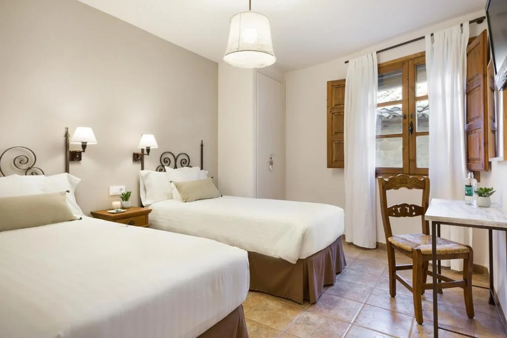 Standard Zweibettzimmer - 2 Betten — Posada de Uncastillo
