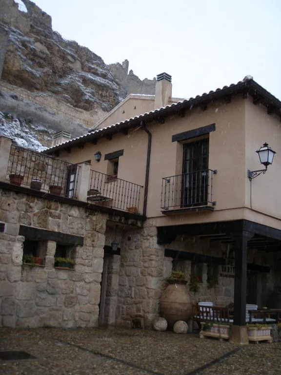 一軒家 — Posada de Zorita de los Canes