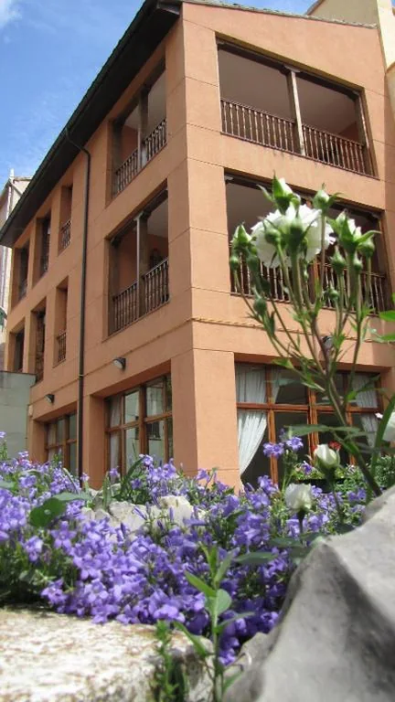 Habitación Familiar (4 adultos) — Posada del Almudí