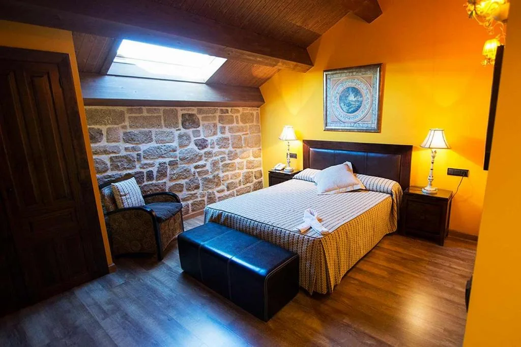 Superior-Doppelzimmer – 1 oder 2 Betten — Posada Doña Urraca