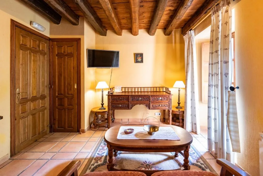 Tweepersoonskamer met eigen badkamer — Posada El Aprisco Manjirón