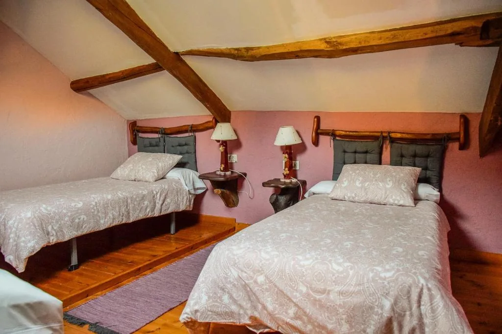 Habitación Cuádruple Dúplex — Posada El Rincón de Babia