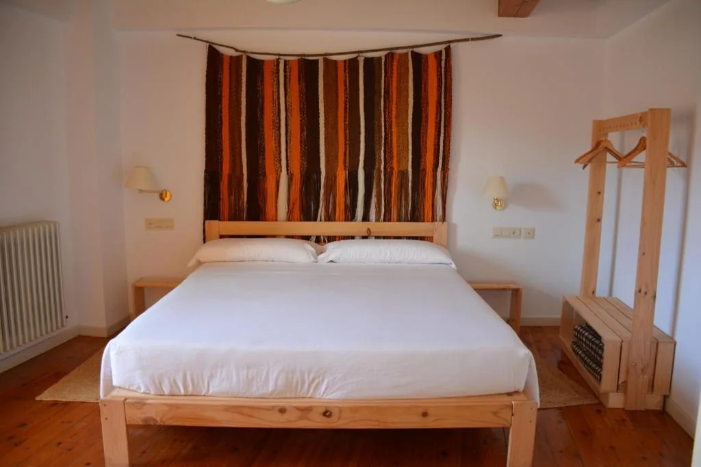 Superior Zimmer mit großem Doppelbett — Posada Hoyos de Iregua