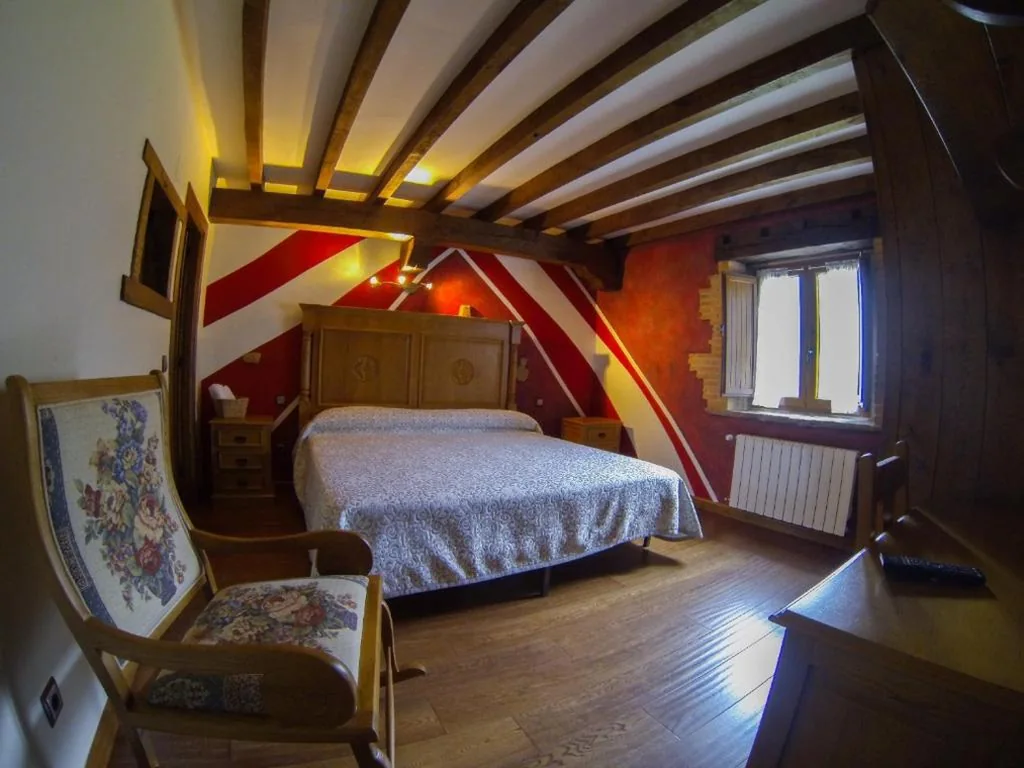 Habitación Doble con baño privado — Posada La Braniza