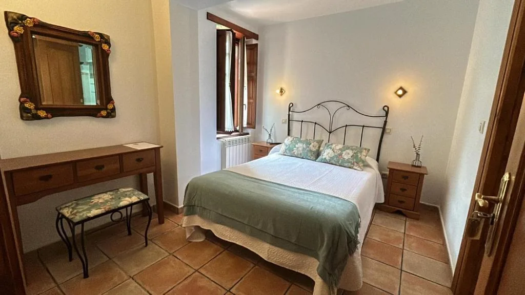 Habitación con cama grande — Posada la Estela de Barros