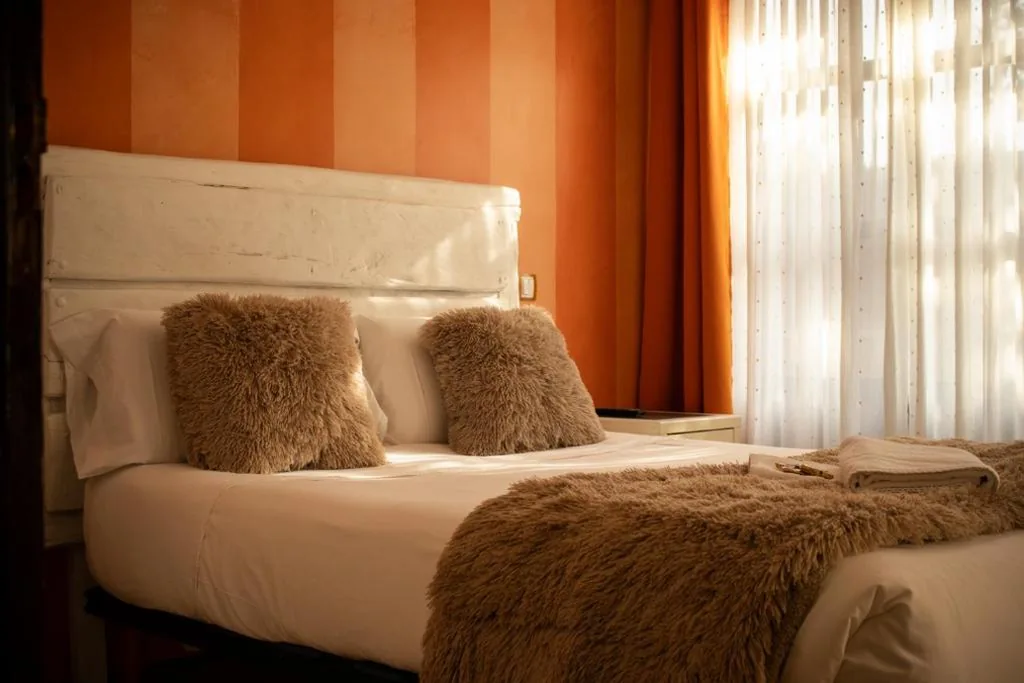 Habitación Doble Confort con bañera de hidromasaje — Posada la Leyenda