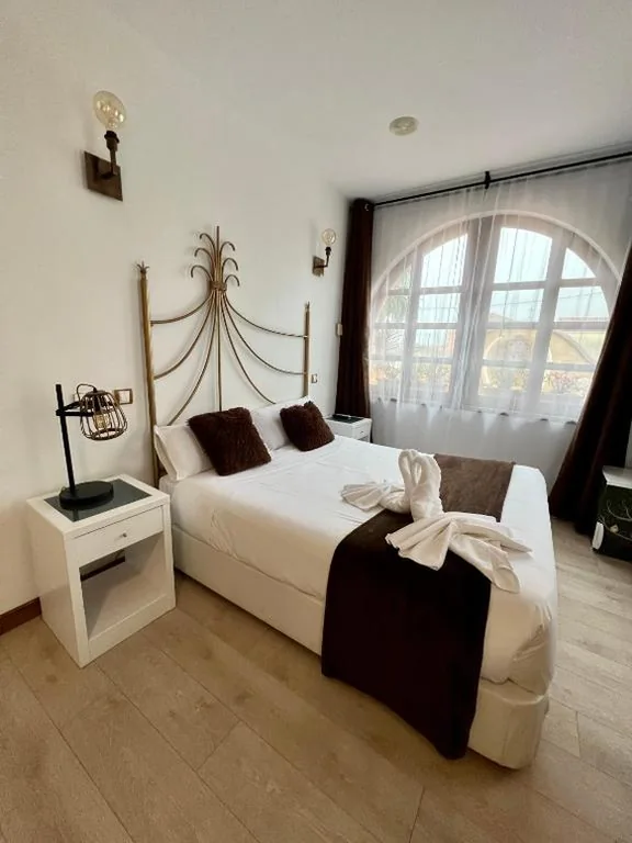 Habitación Doble Deluxe con bañera de hidromasaje — Posada la Leyenda