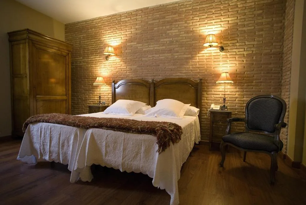 Vierbettzimmer — Posada Los Condestables Hotel & Spa