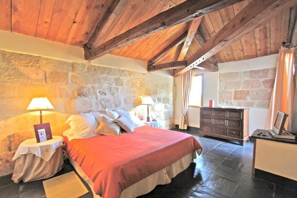Suite Junior — Posada Real Castillo del Buen Amor