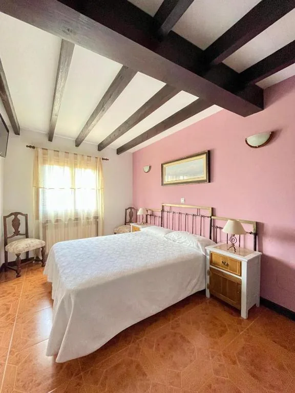 Estudio Triple Estándar — Posada Rural La Peña Casares