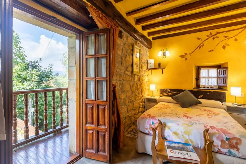 Familienzimmer — POSADA RURAL SIERRA de IBIO