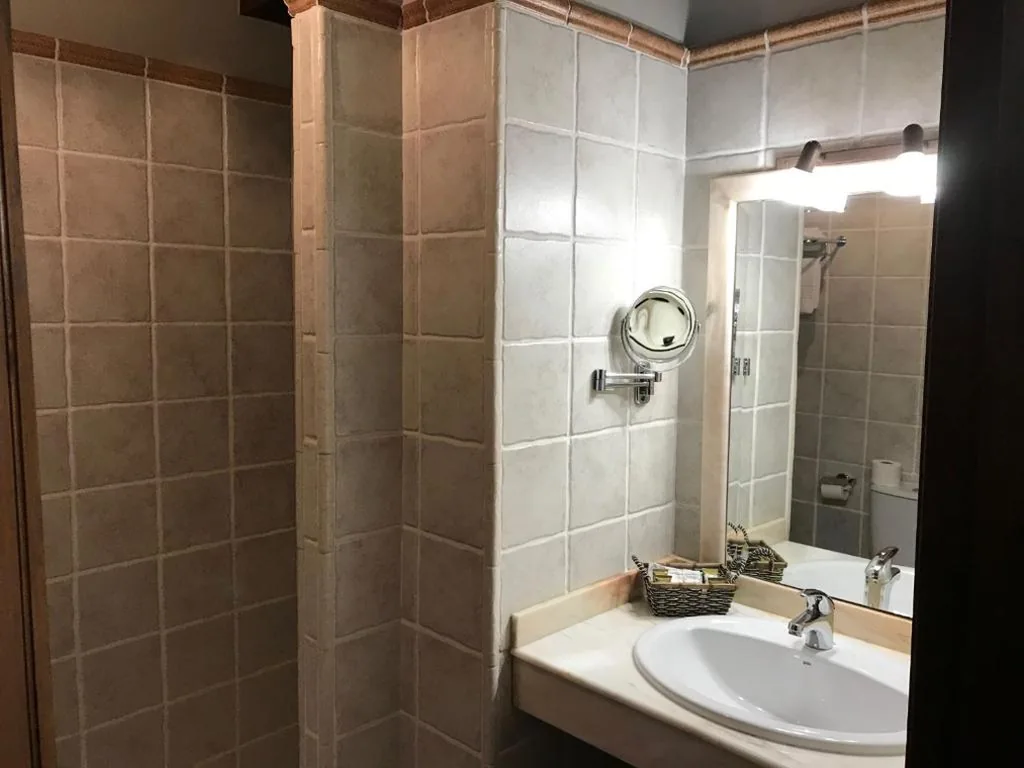 Quarto Triplo (2 adultos + 1 criança) — Posada Spa San Marcos