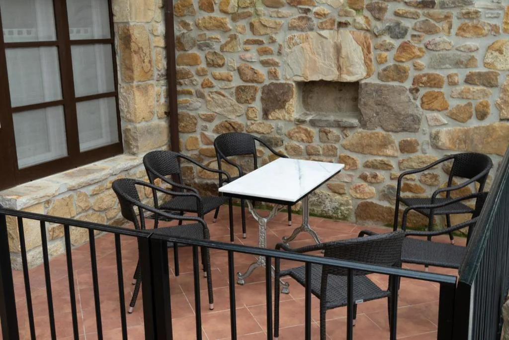 Apartamento con terraza — Posada y Apartamentos Trebuesto de Guriezo