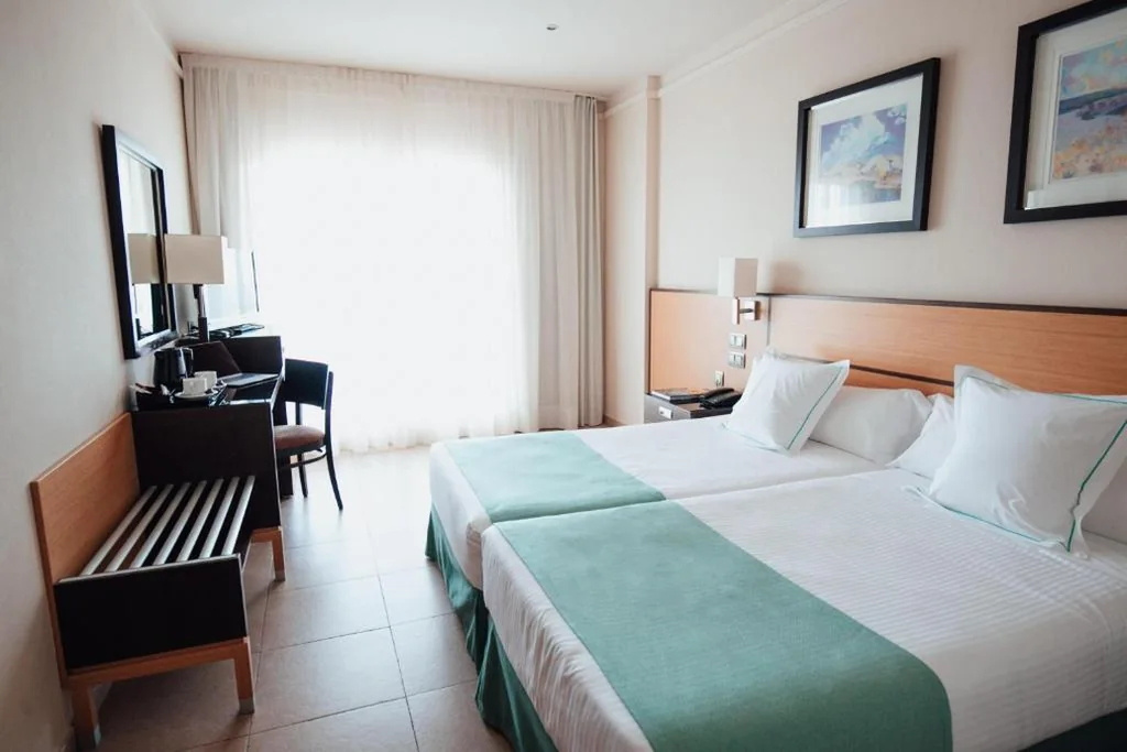 Tweepersoonskamer met 1 of 2 bedden — Poseidon La Manga Hotel & Spa - Designed for Adults