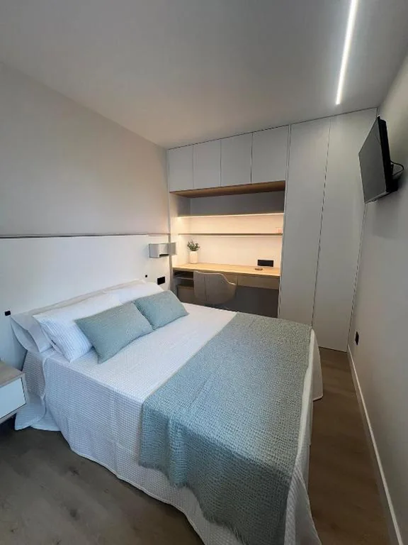 Camera doppia con bagno in comune — Potel 6