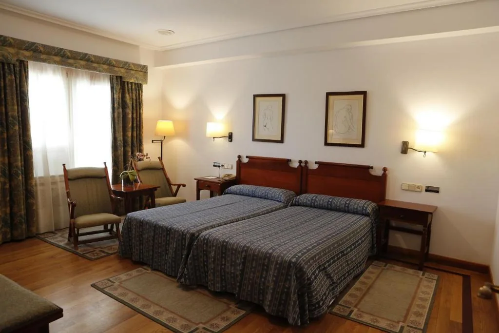 Doppelzimmer – 1 oder 2 Betten — Pousada de Portomarín