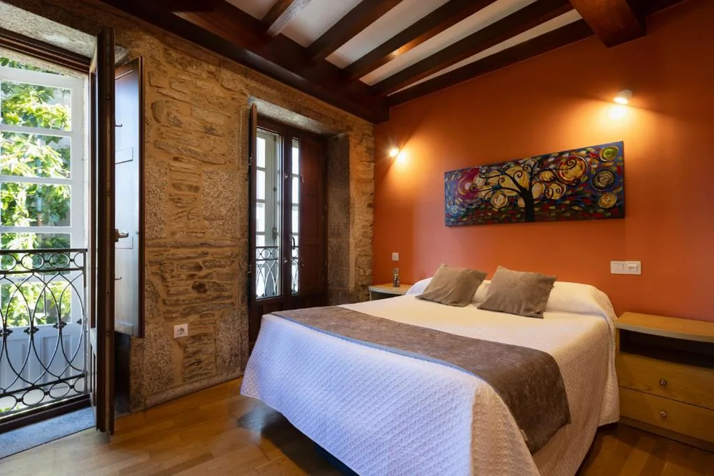 Habitación con cama grande — PR Badalada