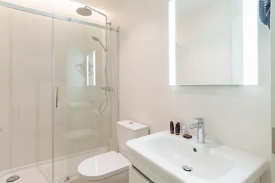 Prado Rooms 46 - Darya Living — photo 12