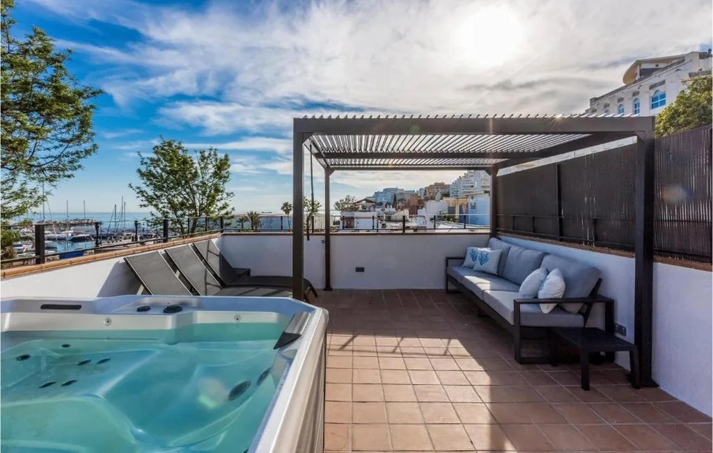 Preciosa Casa En Marbella Con Cocina