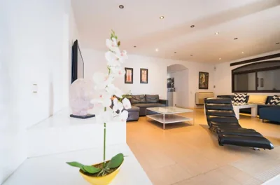Precioso chalet con piscina y pista de padel — 写真 6
