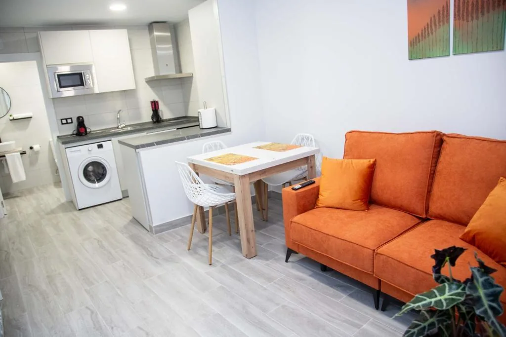 Apartamento - Rés do chão — Pregonero Urban Suites - Naranja