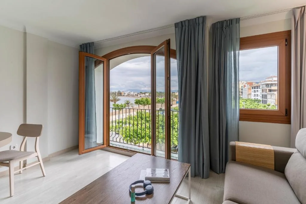 Habitación Triple — Prestige Mar y Sol