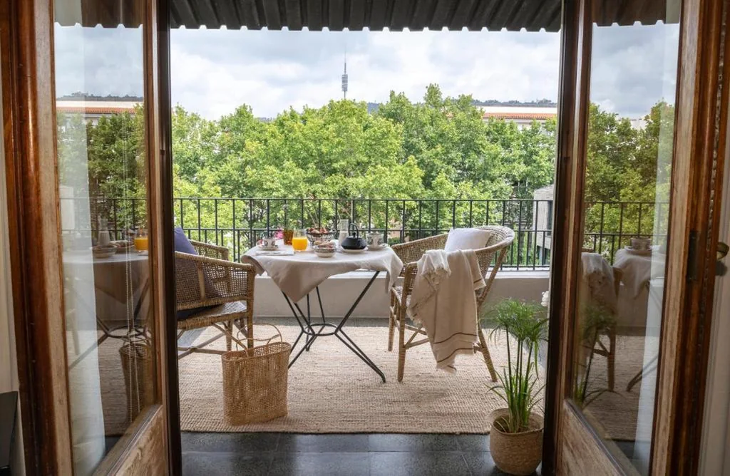 Suite con terraza — Primero Primera