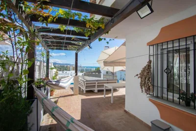 Private Beach Villa for 6 with Seaview, Pool & big Sun Terrace — foto 7