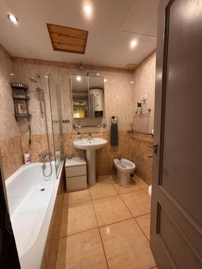 Private Bedroom in a Host's Home with Shared Pool — foto 7