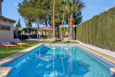 Private Garden Villa near Valencia with Cinema and Gym — photo 12
