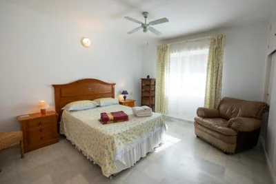 Private Heated Pool, Jacuzzi & 1225m2 garden in Villa Cipreses — Foto 7