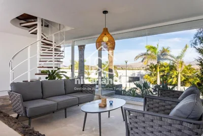 Private Pool Villa, Bellavista by Nivariahost — foto 7