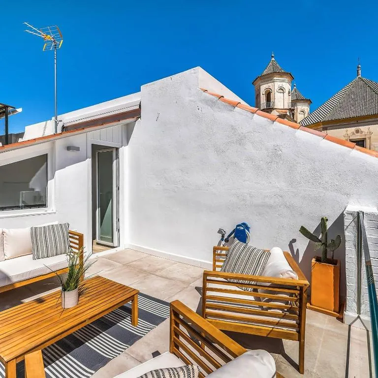 Maison de 2 chambres — Private Sunny rooftop house in Malaga old town, walk everywhere