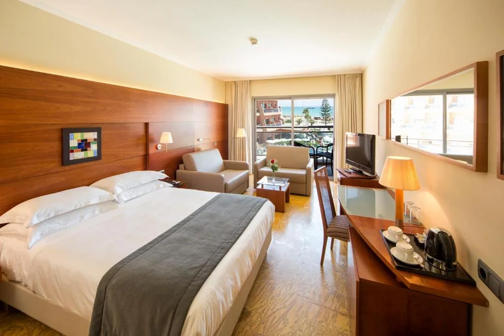 Habitación Familiar Superior — Protur Roquetas Hotel & Spa