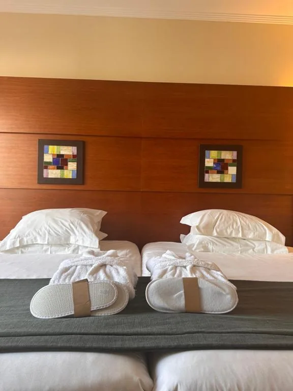 Suite con bañera de hidromasaje — Protur Roquetas Hotel & Spa