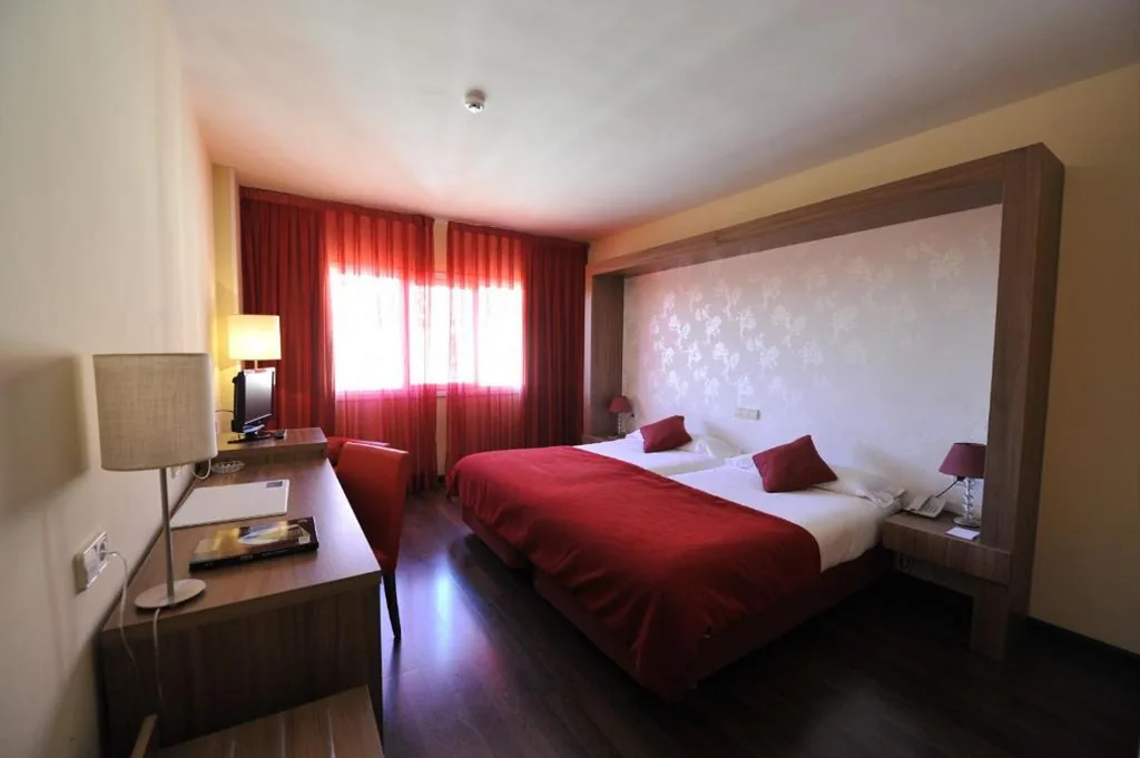 Habitación Doble - 1 o 2 camas — Puerta de Segovia