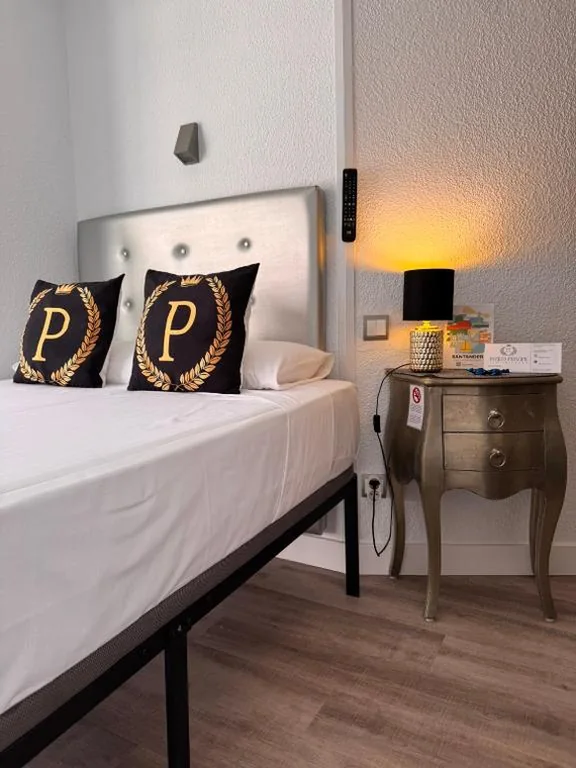 Camera doppia con bagno privato — Puerto Principe PENSIÓN