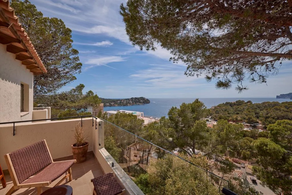 Mediterranean Double Room with Sea View — Purobeach Resort Santa Ponsa