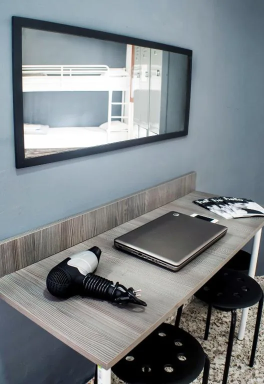 Posto letto in dormitorio misto da 6 letti — Quart Youth Hostel & Apartments