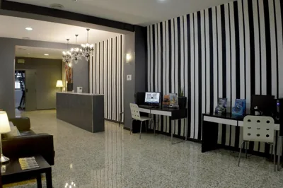 Quart Youth Hostel & Apartments — foto 5