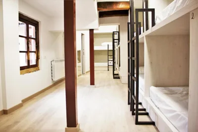 Quartier Leon Hostel Jabalquinto — foto 12