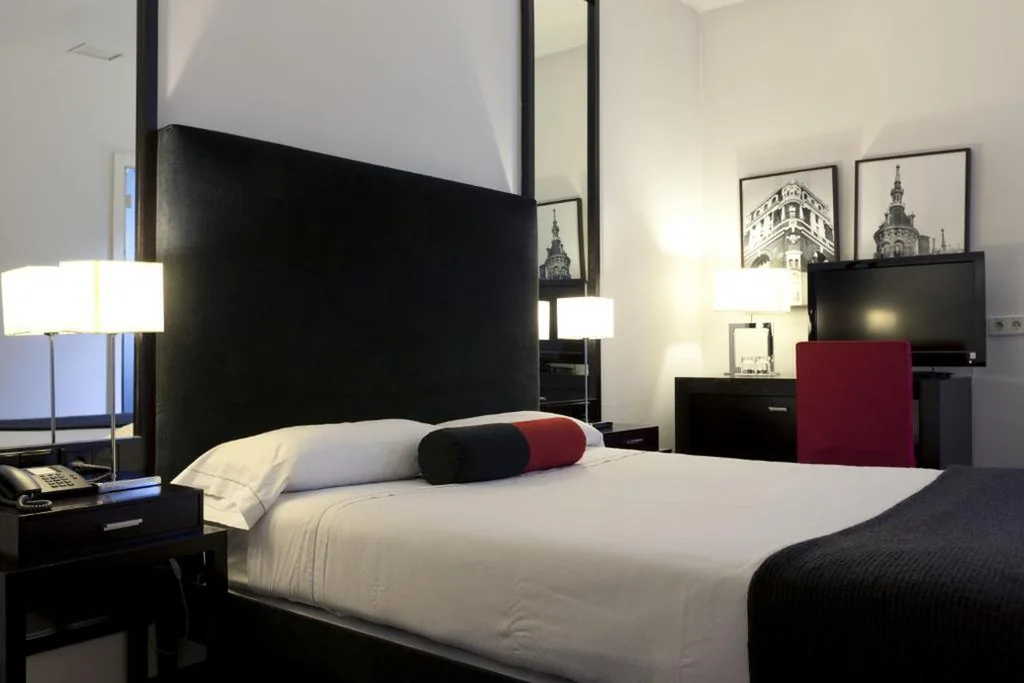 Quarto Duplo de Uso Individual — Quatro Puerta del Sol