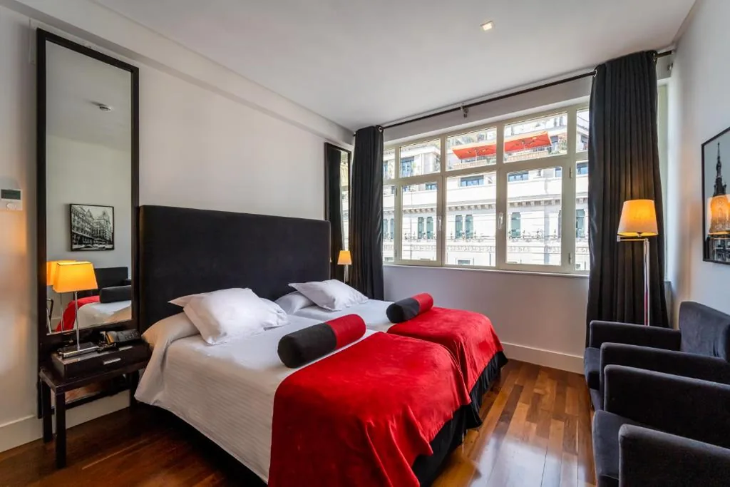 Quarto Quádruplo com banheira — Quatro Puerta del Sol