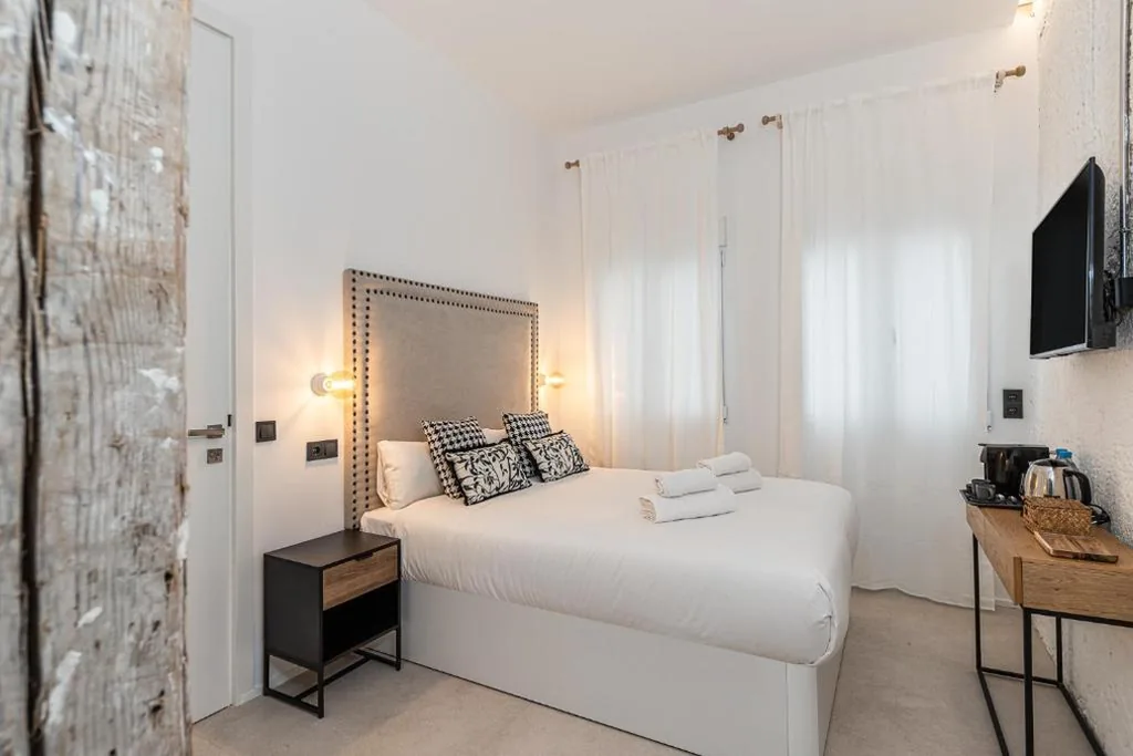 带独立卫浴的双人间 — Queen's House Chueca Madrid