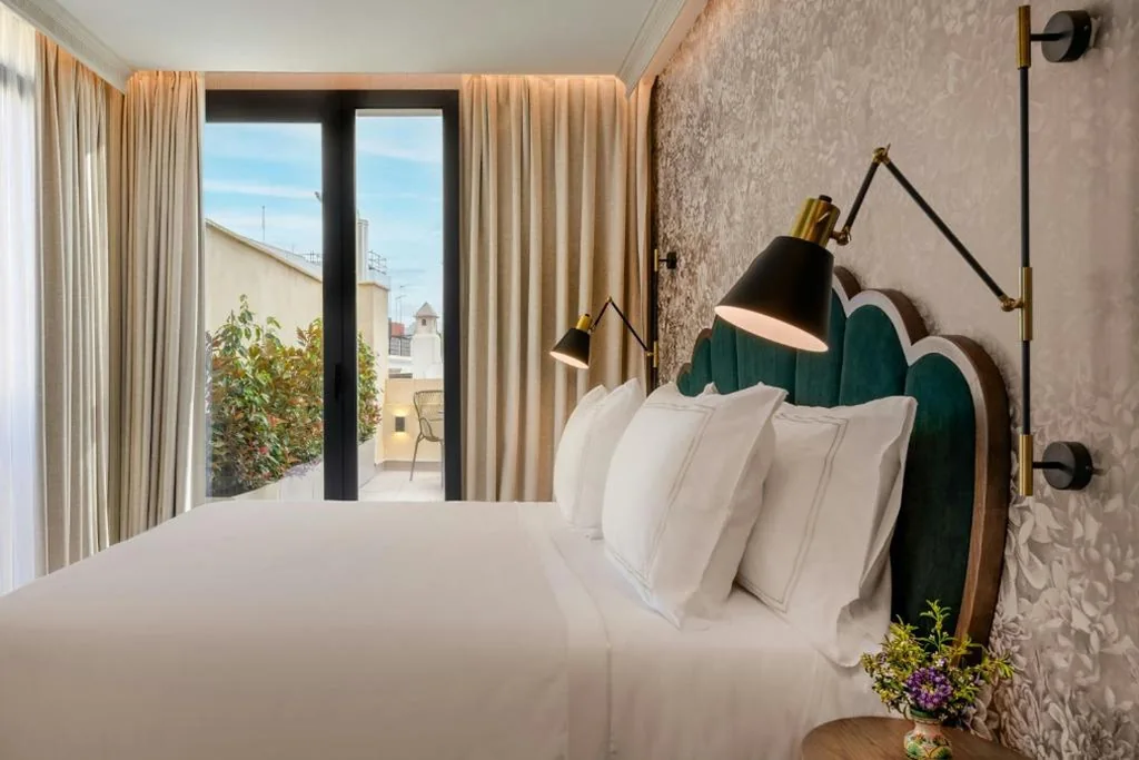 Quarto Deluxe com terraço e varanda - 1 cama extragrande — Querencia de Sevilla, Autograph Collection