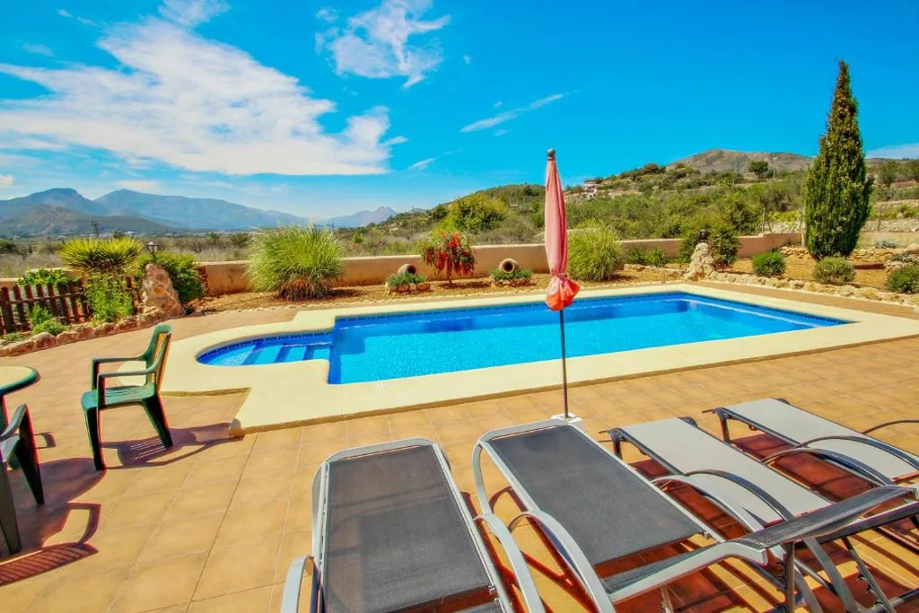 Villa de 3 dormitorios — Quicano - magnificent views and private pool in Lliber